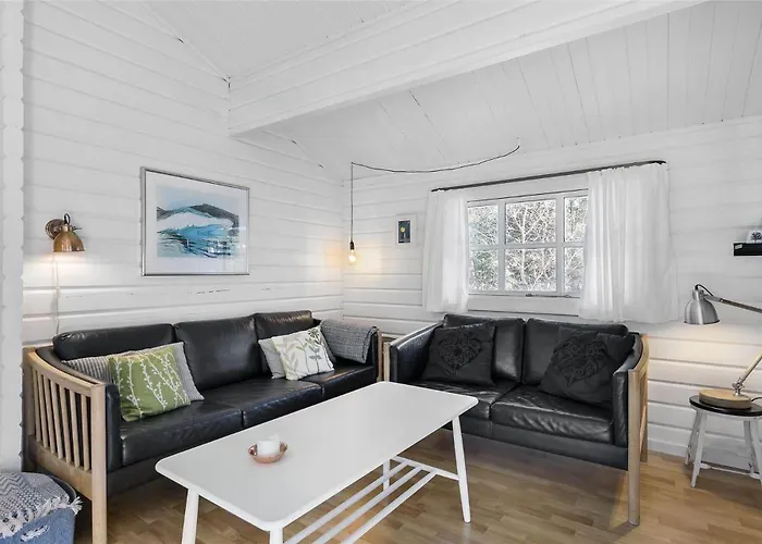 1593 Aakirkeby - Poserevaenget 29 Vakantiehuis Vester Somarken