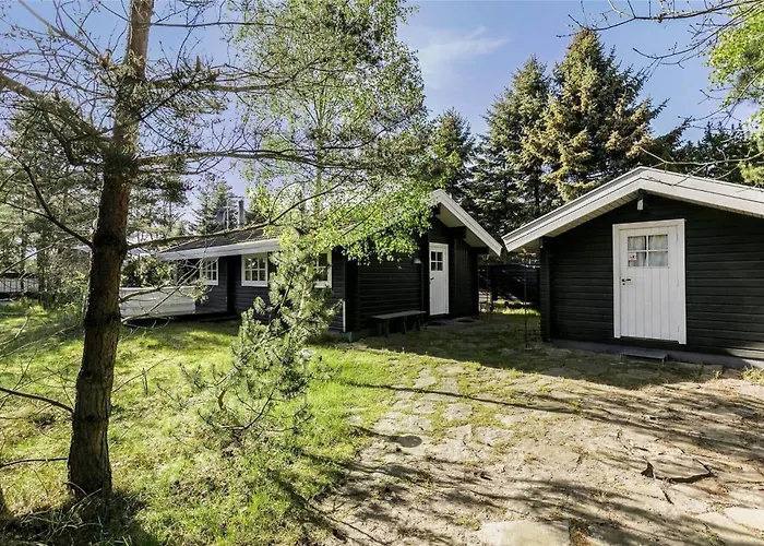 1593 Aakirkeby - Poserevaenget 29 *